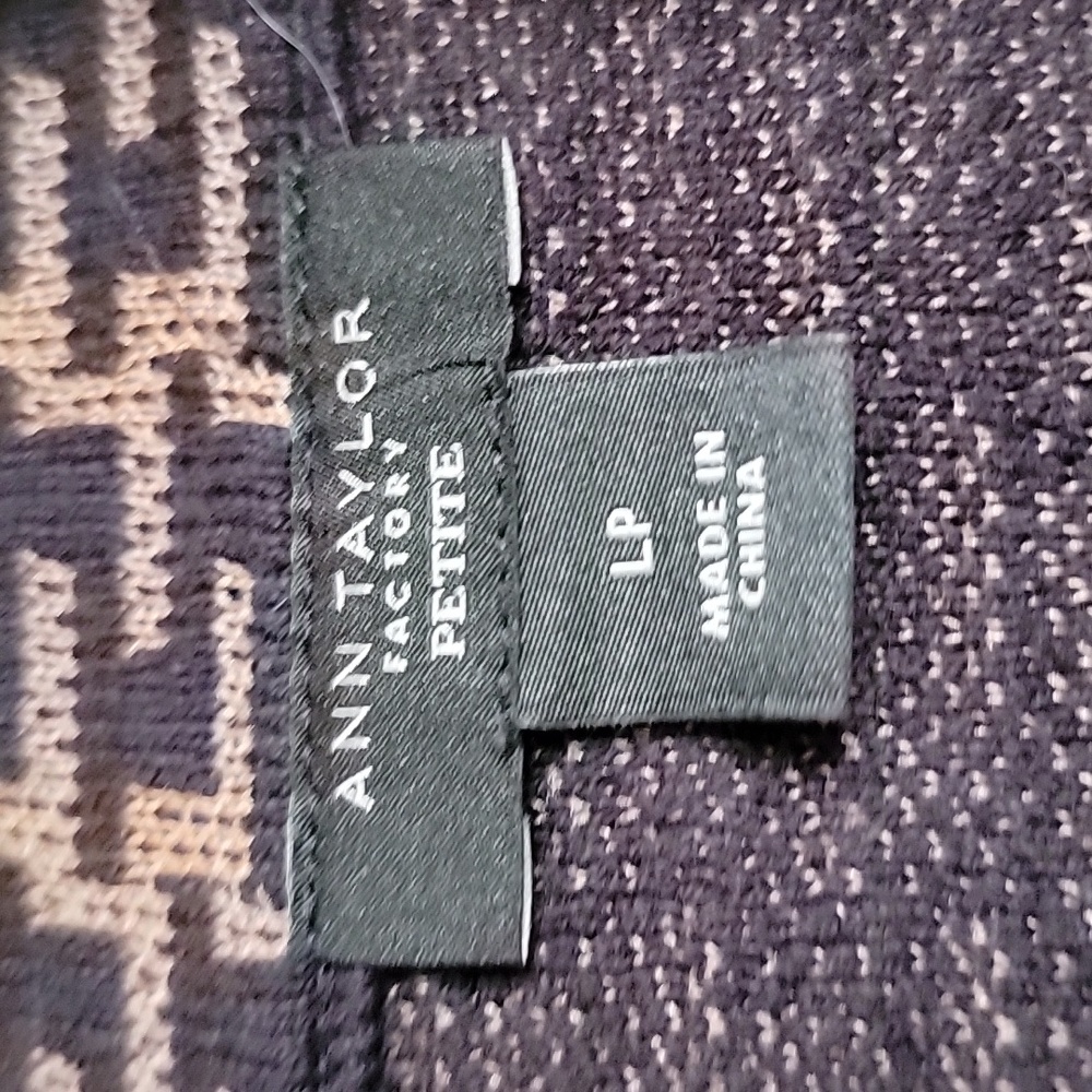 Open sweater - Picture 2 of 5